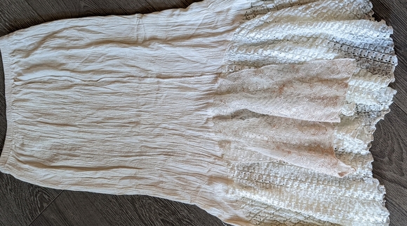 Skirt - Picture 3 of 4